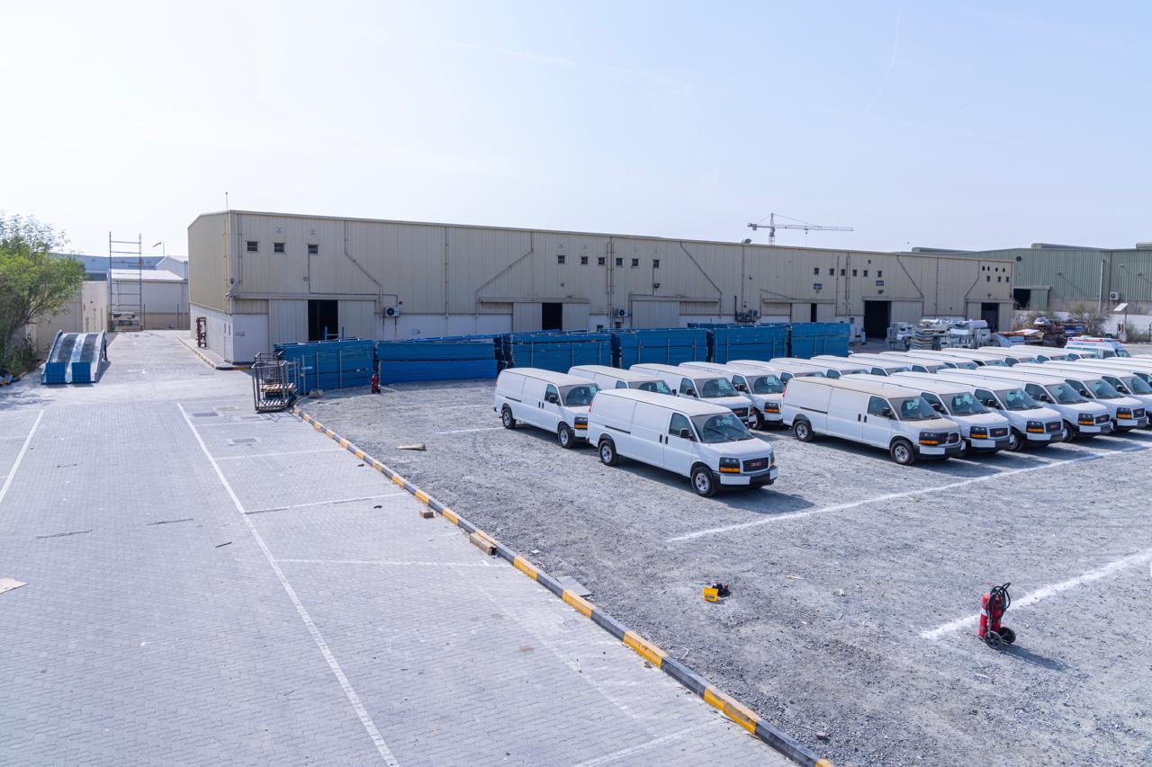 Individual warehouse units exterior