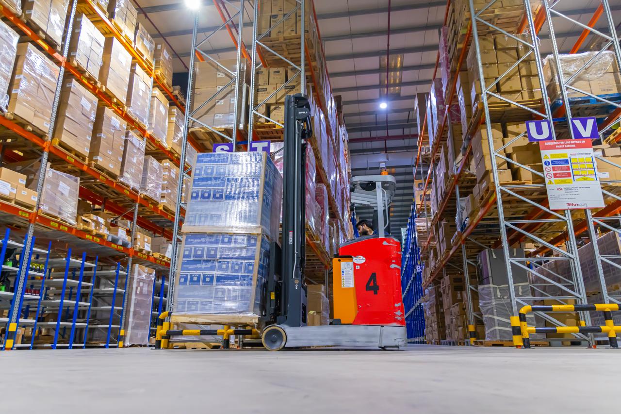 General storage inside the warehouse