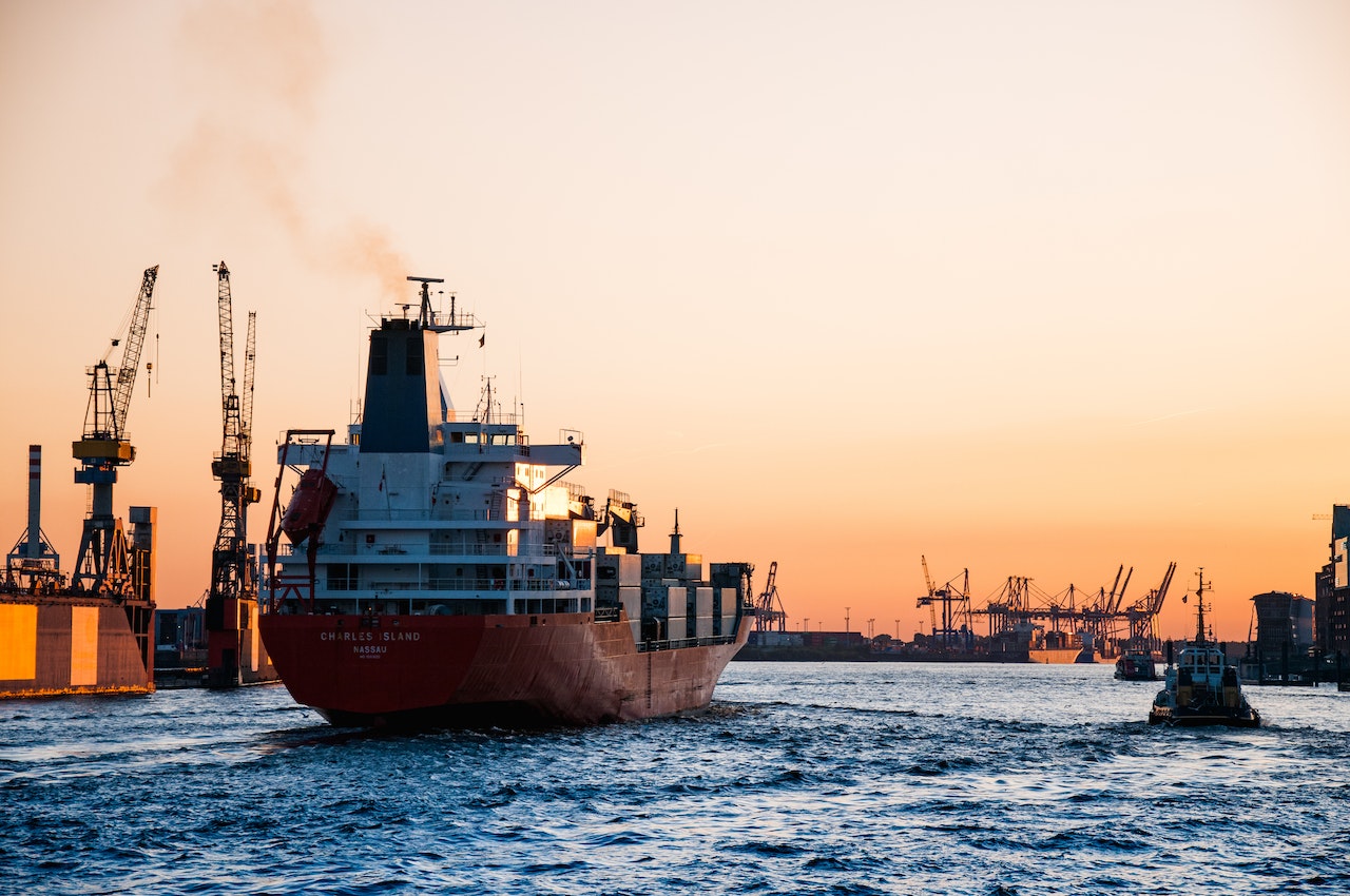 Read more about the article Navigating Global Trade Waters: The Power of Sea Freight Services